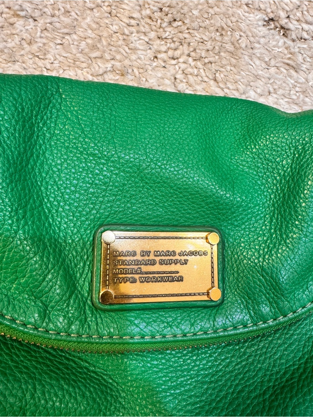Marc by Marc Jacobs Green Leather Crossbody Bag with Gold Plate - Picture 3 of 11